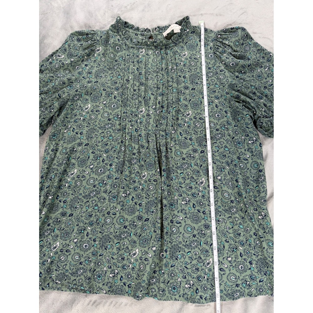 LOFT Petites Green Floral Blouse Pleated Front Cottagecore Short Sleeve XSP - Picture 3 of 6